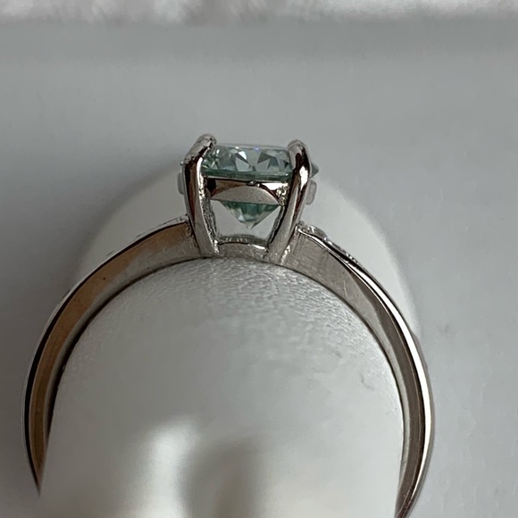 1.00 Ct. VVS1 Ice Blue Moissanite Ring, Size 7 - Picture 5 of 9